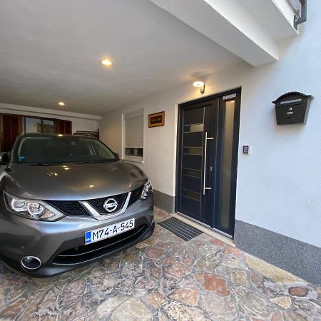 Apartments & Rooms Mostar Story Bagian luar foto