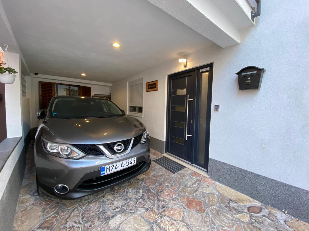 Apartments & Rooms Mostar Story Bagian luar foto