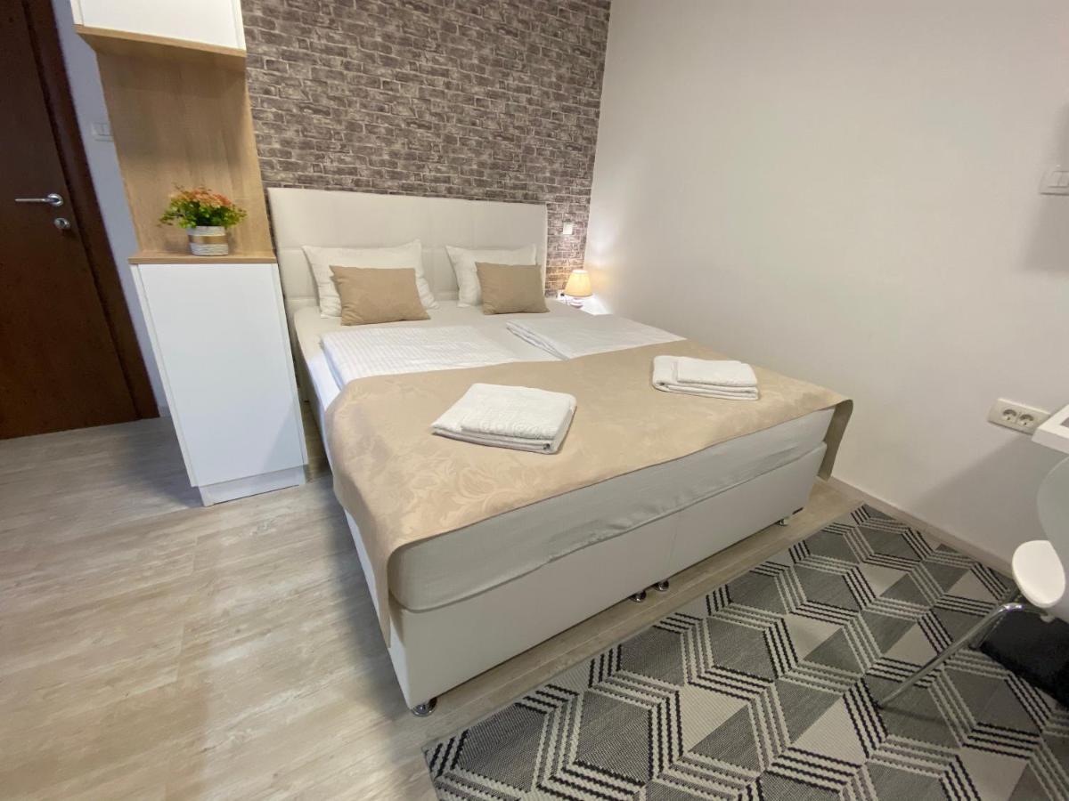 Apartments & Rooms Mostar Story Bagian luar foto